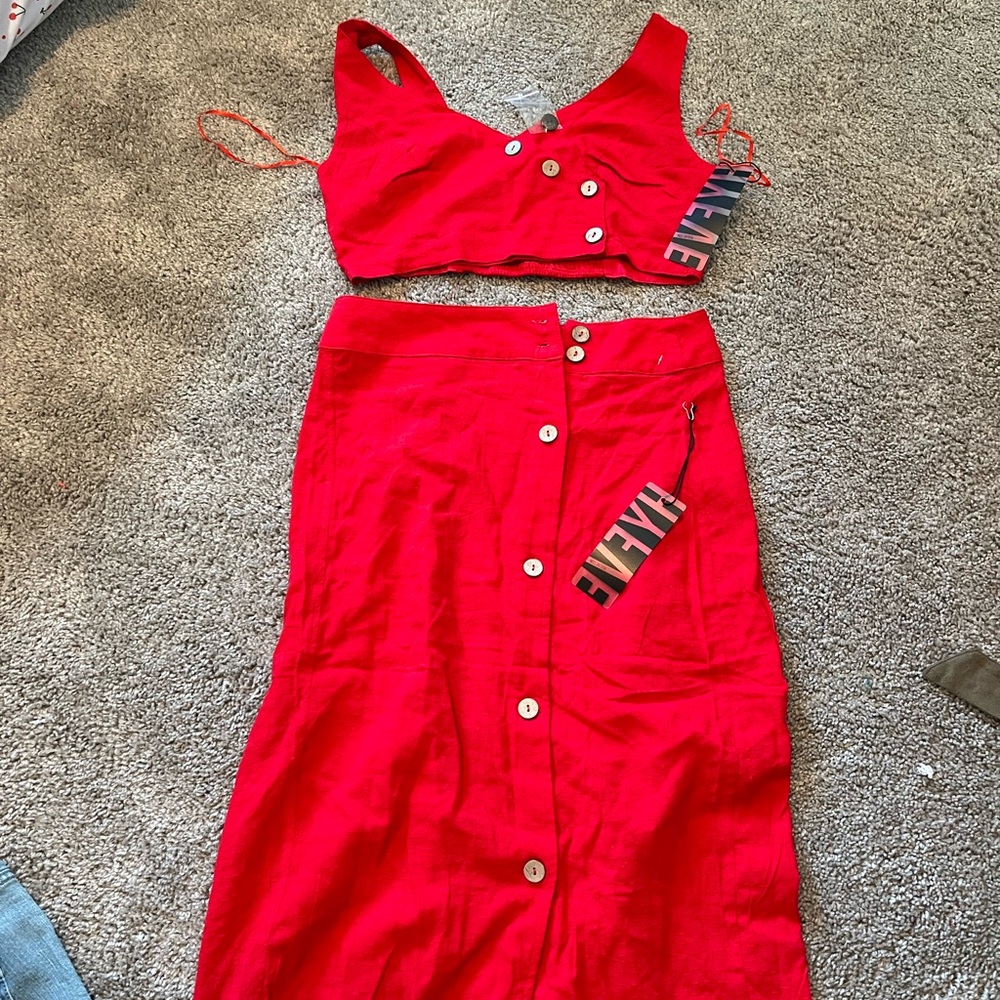 set brand new with tags